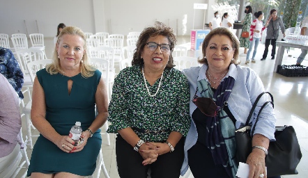 Carmen Muniesa, Carmelita Vázquez y Ofelia Estrada.