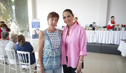  Ana Hunter y Malú Espinosa.