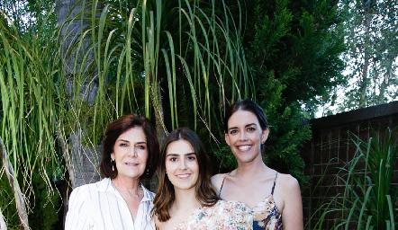  Coco Mendizábal con sus hijas Isa y Daniela Pérez.