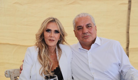  Eleida Sánchez y Jorge Torres .