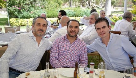  Jorge Torrescano, Mauricio García y Juan Carlos Flores.