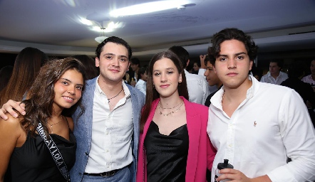  Ana Ceci Oviedo, Charly Ruiz, Mariana Mendizábal y Emilio Delgado.