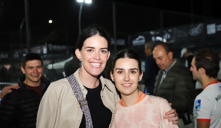  Daniela e Isabel Pérez .