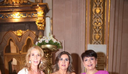  Gaby Cantú, Graciela Torres y Guadalupe González