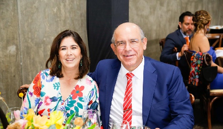  Sandra Galván y Pedro Leal.