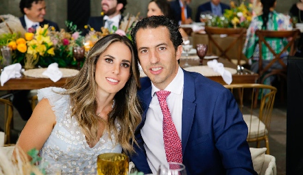  Mónica Rodríguez y Mauricio Abella.