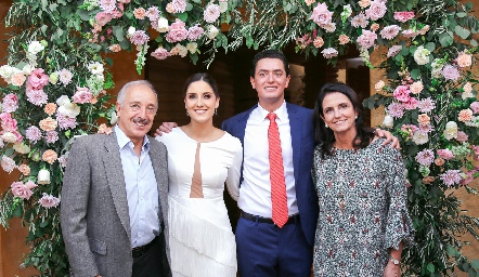  Federico Díaz Infante, Miriam Díaz Infante, Eduardo García y Gabriela Meade.