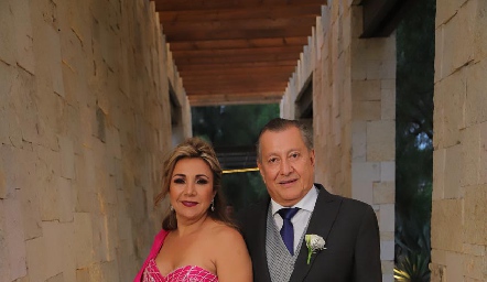  Claudia García y Jorge Rossel .