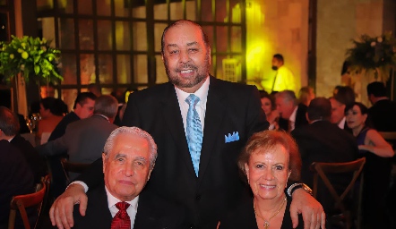  Octaviano Gomez, Teófilo Torres Corzo y Yolanda González.