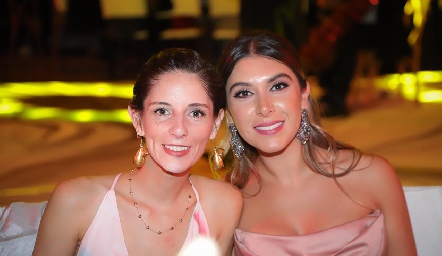  Andrea Muriel y Mayra Díaz .