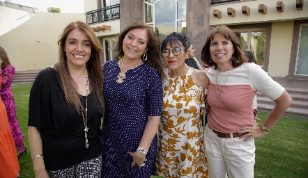  Laura Almazán, Chela Delgado, Gaby Estrada y Sandra Michel.