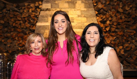  Alma de Rodríguez, Scarlett Garelli y Julieta Mahbub.