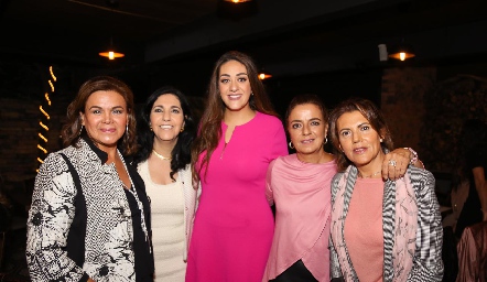  Araceli Landin, July Mahbub, Scarlett Garelli, Liliana Abud y Nely Guillén.