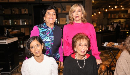  Ana Compean, Alma Aradillas, Eloísa y Angélica Rodríguez.