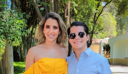  Regina Oliva y Arturo Hernández.