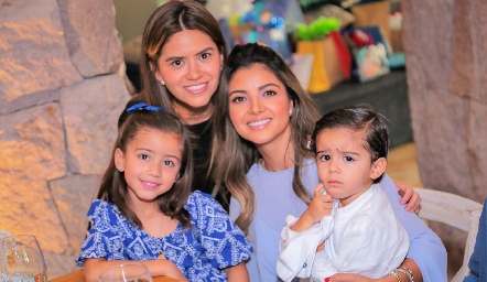  Alejandra Castañón, Xochitl Castañón, Bárbara y Diego.