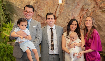  Gustavo Rodríguez, Jaime Oliva, Jaime Oliva, Luciana Rodríguez, Emiliano Oliva y Bárbara Portales.