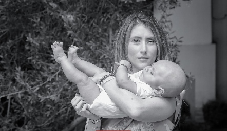  Nuria Oliva con su sobrino Emiliano.