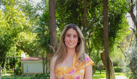  Nuria Oliva.