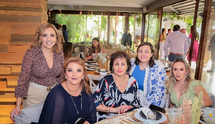  Luz María de Ruiz, Liliana, Eliana, Teresa y Lulú.