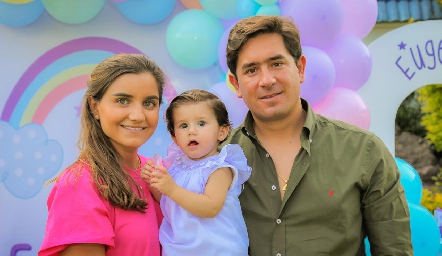  Eugenia Musa y Fernando Abud con su hija Eugenia.