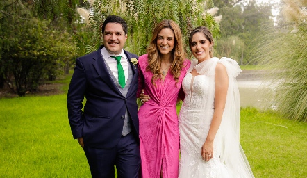  Raymundo Blanco, Ana Pao Rangel y Sofía Ascanio.