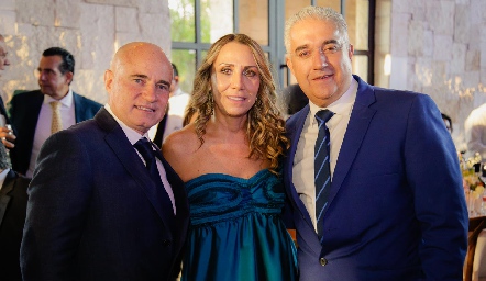  Tomás Alcalde, Roxana Serna y Oscar Villarreal.