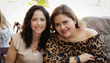  Pilar Álvarez Tostado y Ginny Alderete.