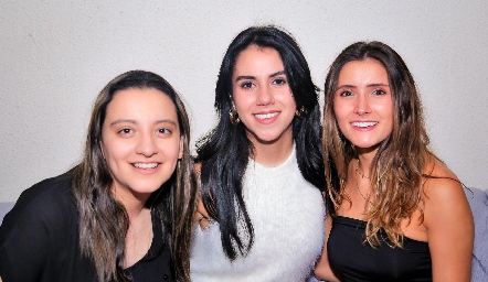  Paulina Zamora, Daniela Monsiváis y María Paula Tacea.