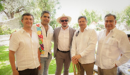  Ramiro Rodríguez, Guillermo Espinosa, Alfredo Oria, Arnoldo González y Marco Cruz.