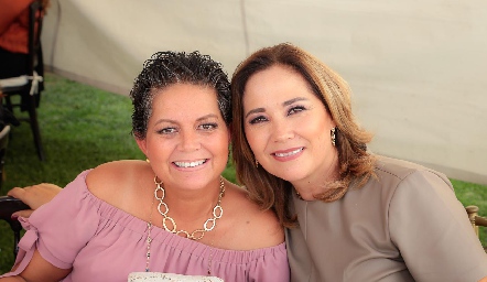  Deyanira Martínez y Alejandra Gordoa.