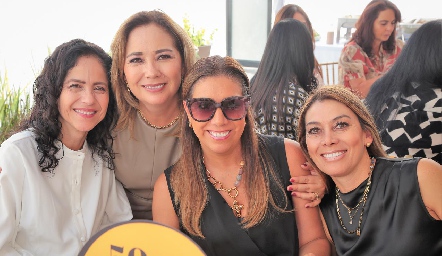  Pilar Álvarez, Alejandra Gordoa, Silvy de la Vega y Montse Ejarque.