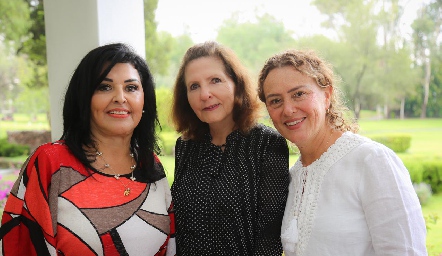  Diana Reyes, Lila Ahumada y Marisol de Fonte.