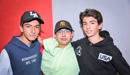  Gerardo Borjas, Daniel Saldaña y Andrés Santillán.