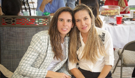  Daniela de la Fuente y Marcela Torres.