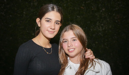  Carmina Güemes y Danna Heinze.
