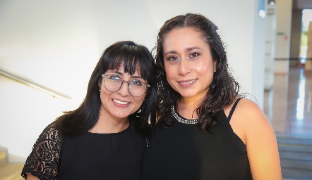  Fabiola Palomo y Claudia Arellano.