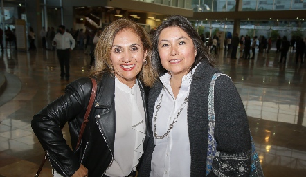  Silvia Moreno y Claudia Orozco.