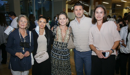  Pita Espinosa, Clavos Leal, Sofía Bárcena, Mundo Gerardo y Ana Martha Hernández.