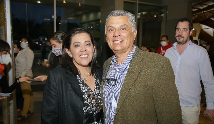  Mónica Nogues y Ariel Álvarez.