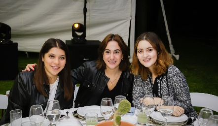  Fernanda Illán, Martha Azcona y Vale González.