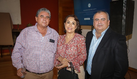  Salvador Ramírez, Rocio Ortiz y Javier Loaiza.