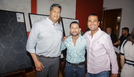  Juan José Partida, Esaú Hermosillo y Francisco Castillo.