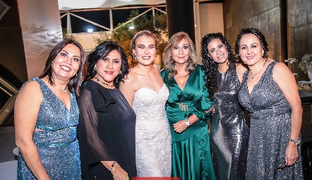  Lupita López, Ruth de la Torre, Vero Pérez, Cristina Córdova, Isabel Flores y Oly Flores.