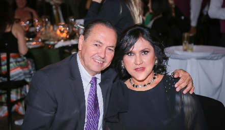  Juan Carlos Valle y Ruth de Valle.