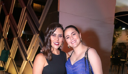  Ale Valle y Miriam González.