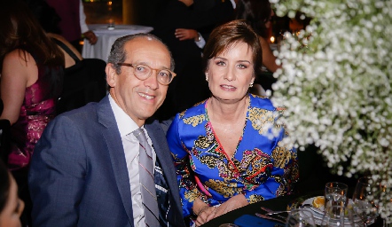  Enrique Díaz Infante y Gabriela Andrés.