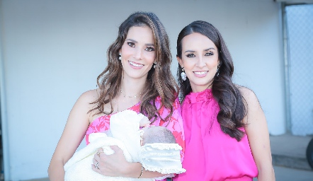  Maricarmen Meade, Lucía Torres y Sandra de la Garza.