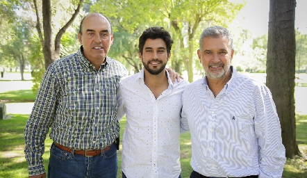  José Luis Leiva con su suegro Fernando Pérez y su papá José Luis Leiva Pons.