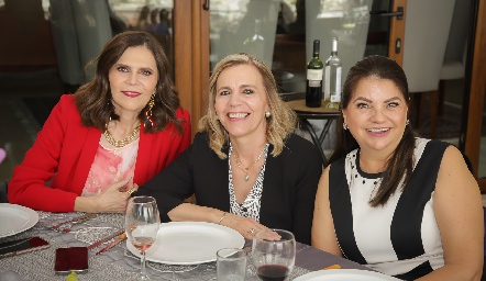 Carmen Autrique, Carla Autrique y María Eugenia Esther.